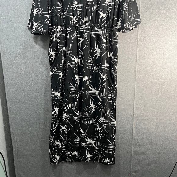 Belle Beach by Kim Gravel Petite Tie Front Cover-Up Poolside Palm, Petite M/L - Picture 13 of 14